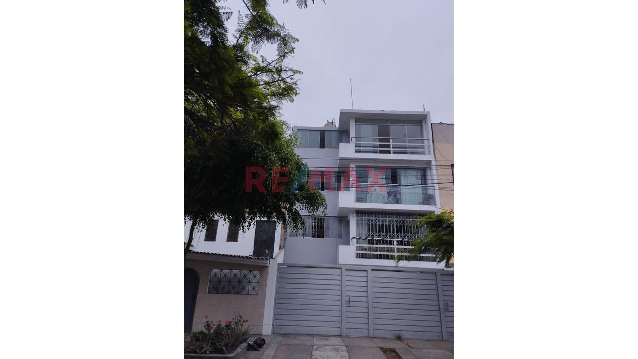 Alquiler Departamento Amplio E Iluminado En Matellini Chorrillos