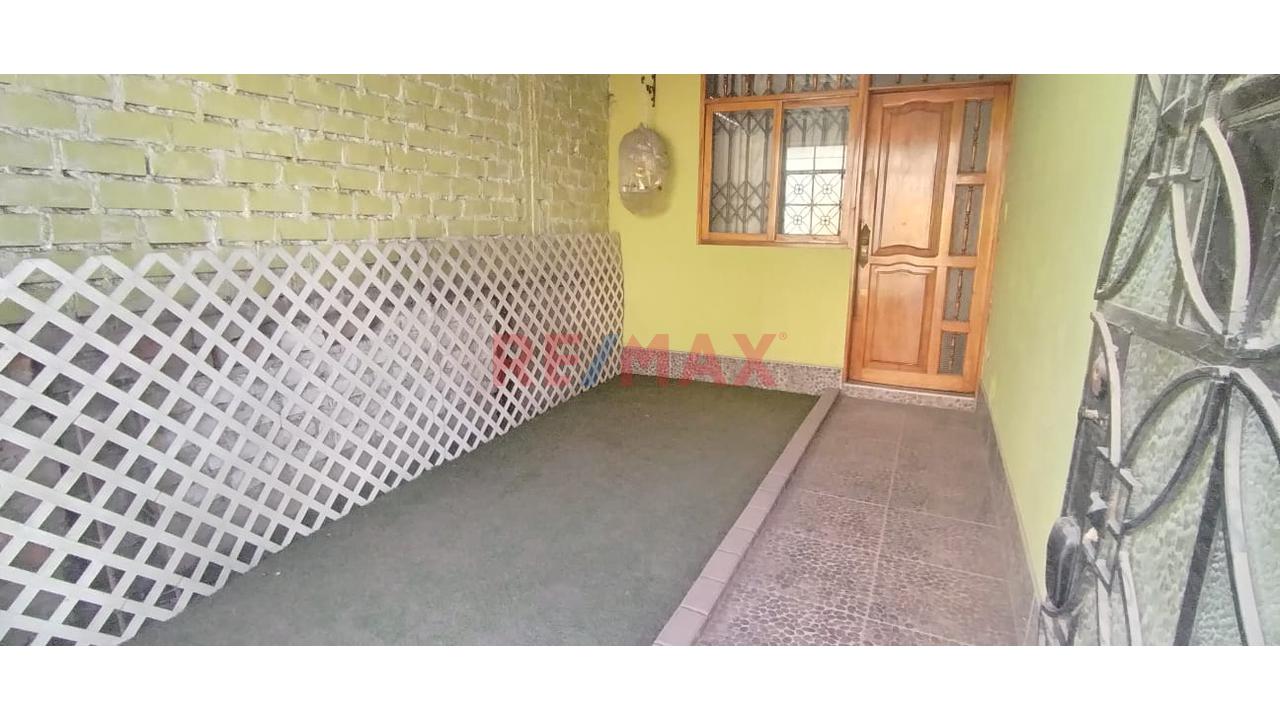🏡🌳🚖"Venta De Casa De 2 Pisos En Los Olivos - Villa Sol Con Local, Cochera E Ingreso Independiente" 🍀📦🥰 — foto 2