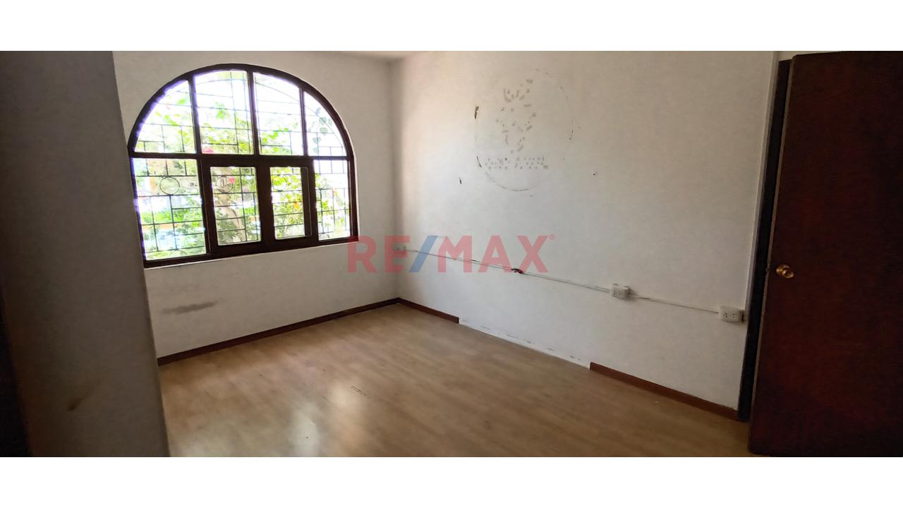 🏢✨ ¡Alquilo Local Comercial En Av. Independencia – Urb. Miraflores, Piura! - 8
