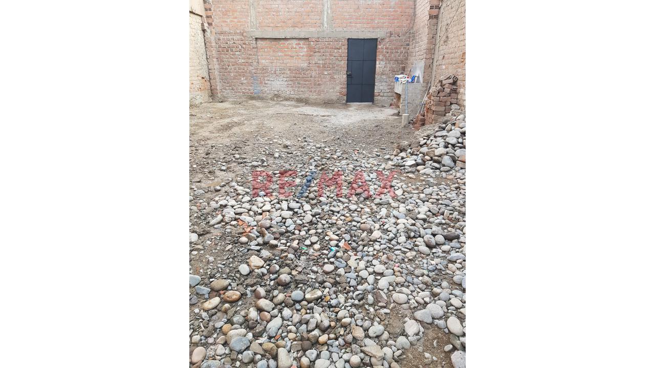 Bajó De Precio  ¡Oportunidad Única En Urbanización Palmeras Del Sol, Callao!  140M2 — foto 4