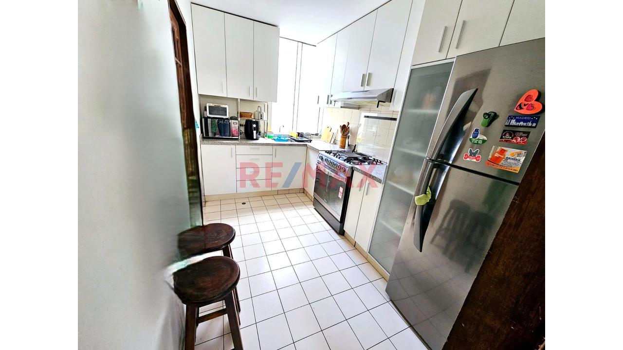 Venta De Flat De 121 M2, Con Balcon Cerca A. Galvez Barrenechea — foto 10