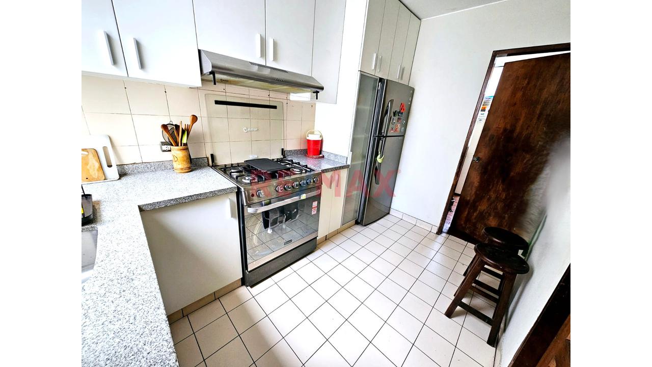 Venta De Flat De 121 M2, Con Balcon Cerca A. Galvez Barrenechea — foto 9