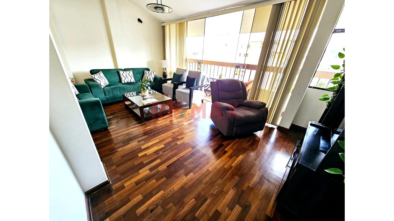 Venta De Flat De 121 M2, Con Balcon Cerca A. Galvez Barrenechea — foto 2