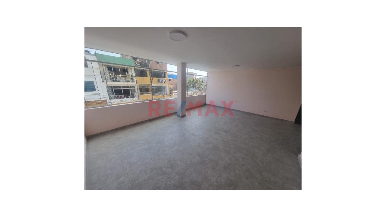 Departamento Remodelado En Venta -Breña — foto 2
