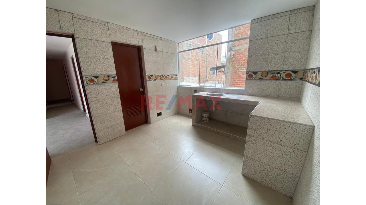 Departamento Remodelado En Venta -Breña — foto 5