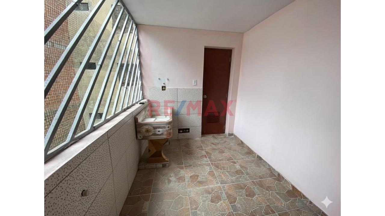 Departamento Remodelado En Venta -Breña — foto 6
