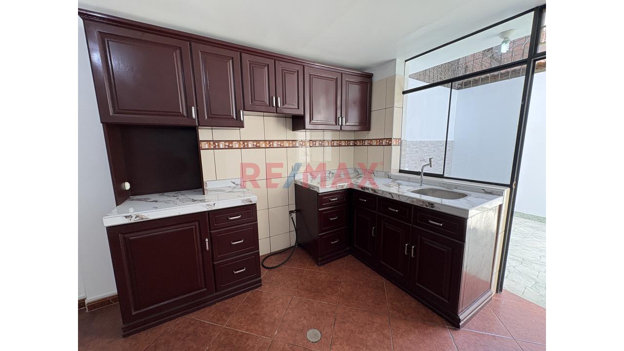 Los Olivos Se Vende Casa 2Pisos Urb Villasol - 4