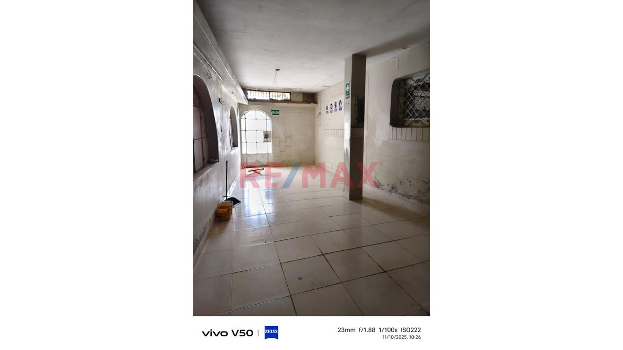 Venta De Casa Tres Pisos De Calle A Calle Para Proyeccion De Negocio - Talara - 8