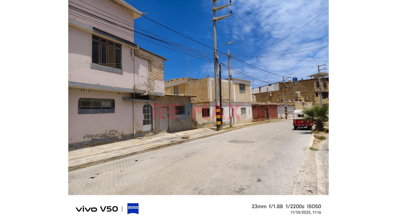 Venta De Casa Tres Pisos De Calle A Calle Para Proyeccion De Negocio - Talara - 4