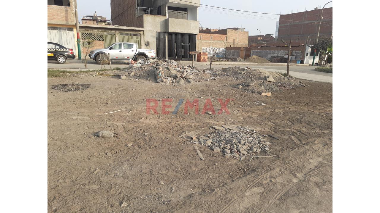 Venta De Terreno En Comas - Alameda Del Pinar - 1