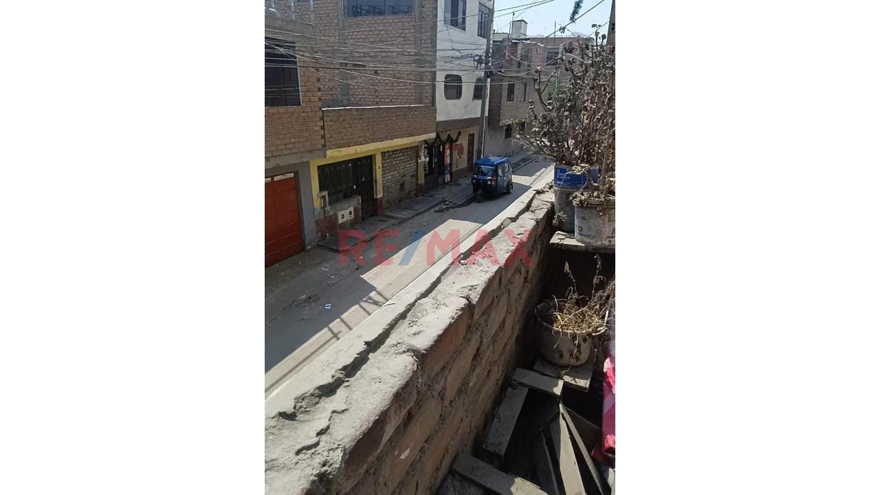 Se Vende Casa En Ocasion San Juan De Lurigancho Ah 10 De Octubre - 11