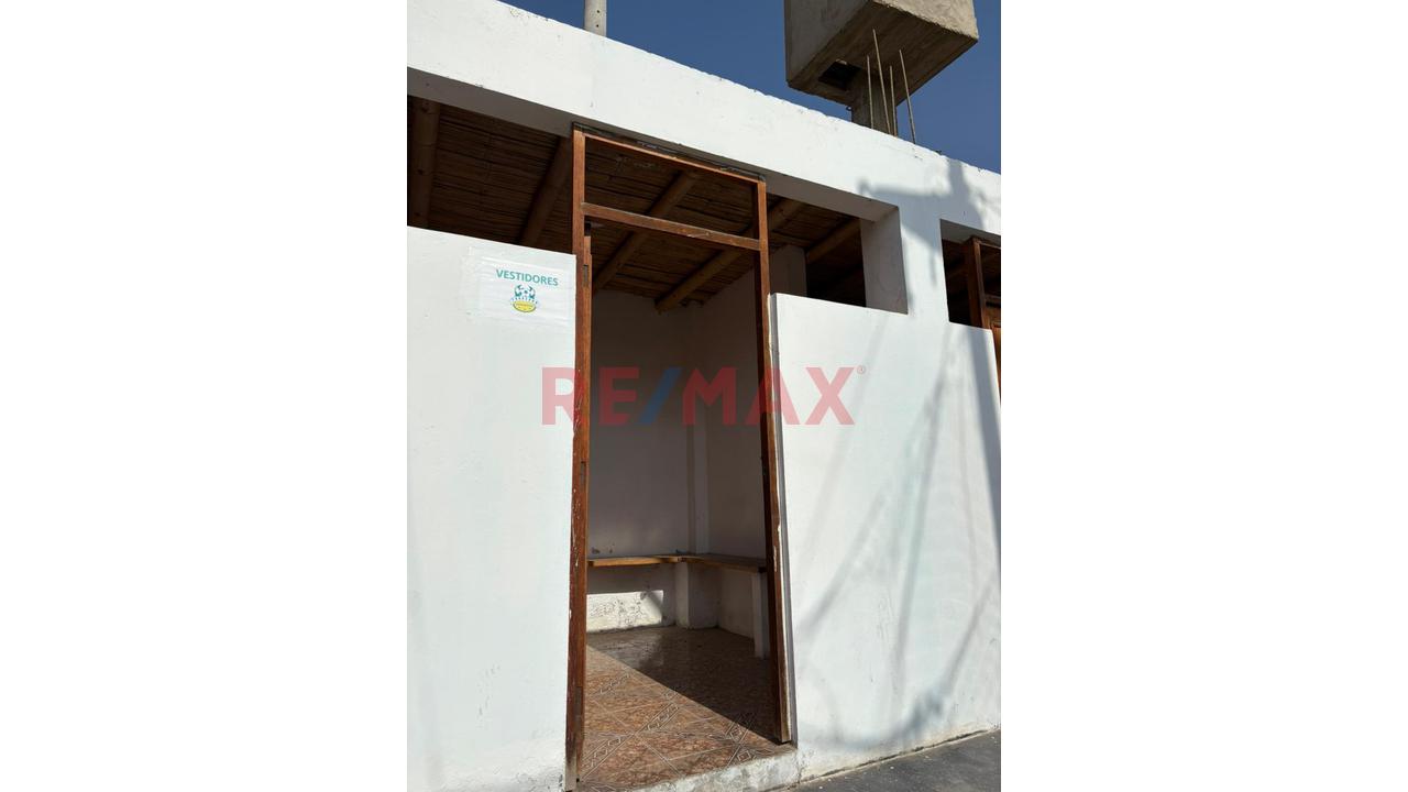 Venta De Local Comercial Con Gras Sintético - Chincha Baja , Ica - 2