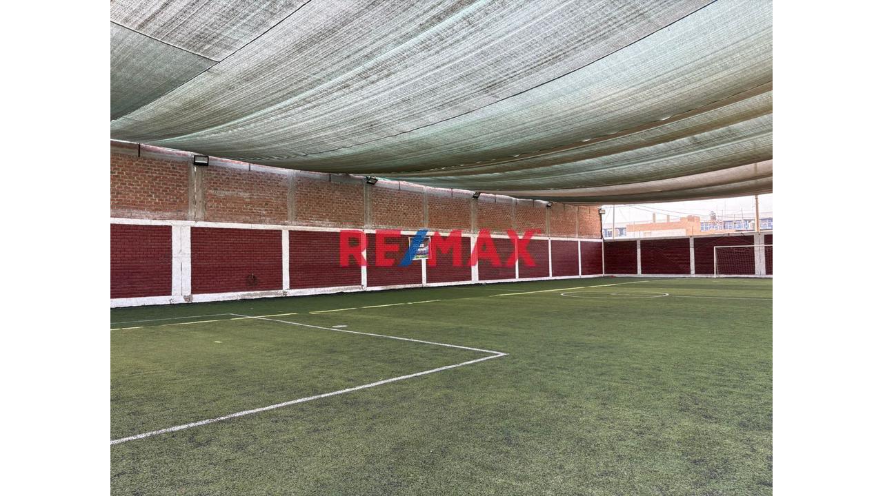 Venta De Local Comercial Con Gras Sintético - Chincha Baja , Ica - 1