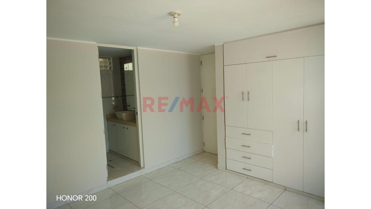 Lindo Departamento Urb. El Dorado 3 Habitaciones 3Er. Piso En Esquina — foto 10