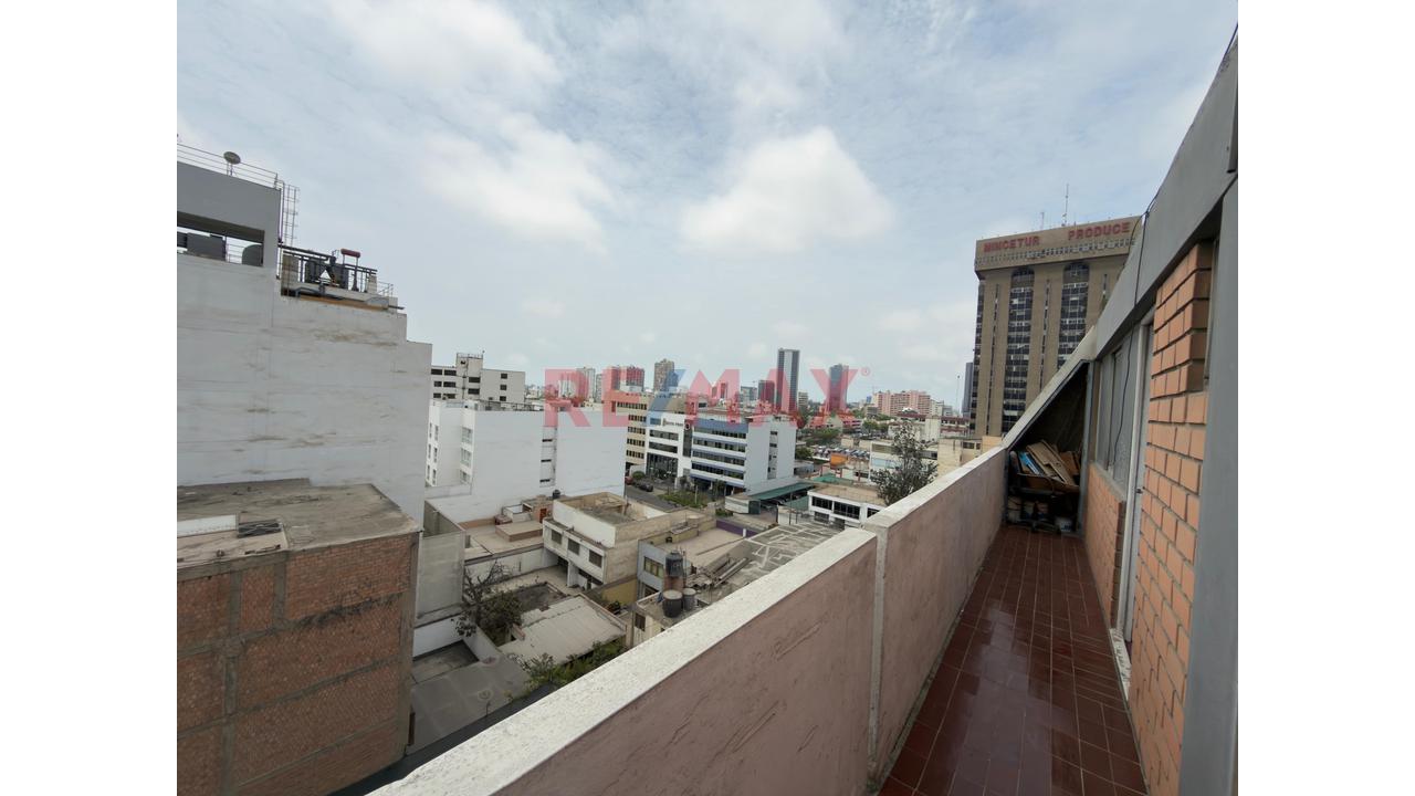 Venta De Oficina De 131M2 En San Isidro Con Cochera En 8Vo Piso — foto 14