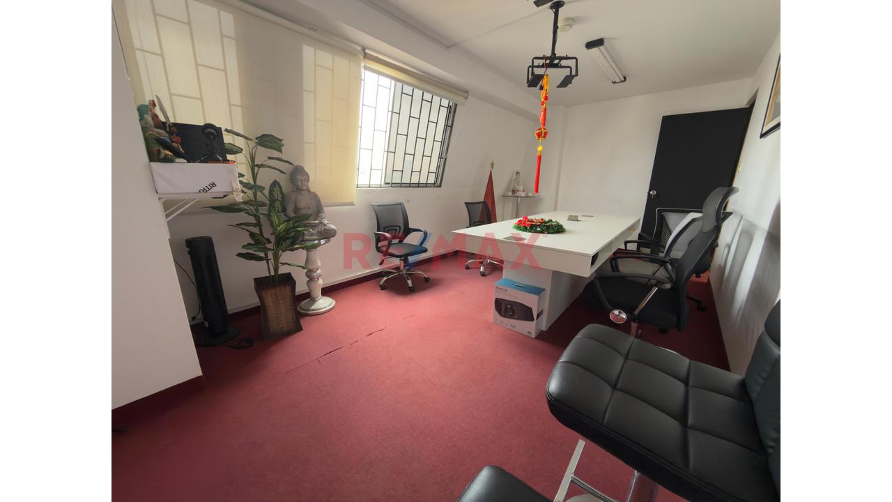 Venta De Oficina De 131M2 En San Isidro Con Cochera En 8Vo Piso — foto 6