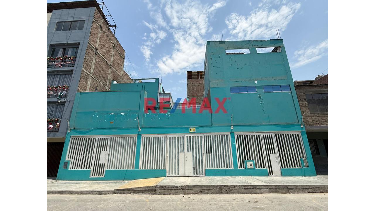 Vendo Moderno Local En San Juan De Lurigancho 🏫