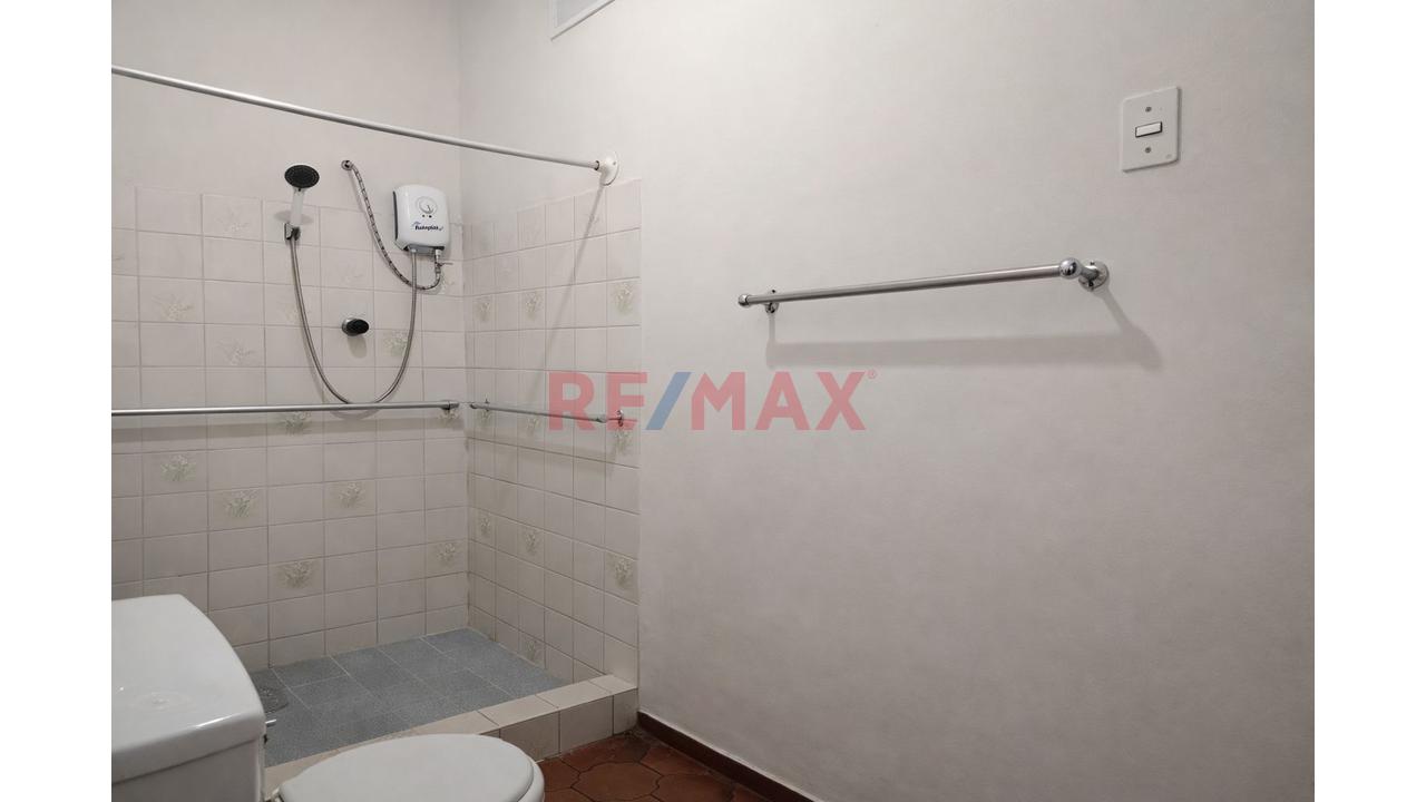 Casa de 7 dormitorios y 5 baños ubicado en Rimac Casa de 7 dormitorios y 5 baños ubicado en Rimac