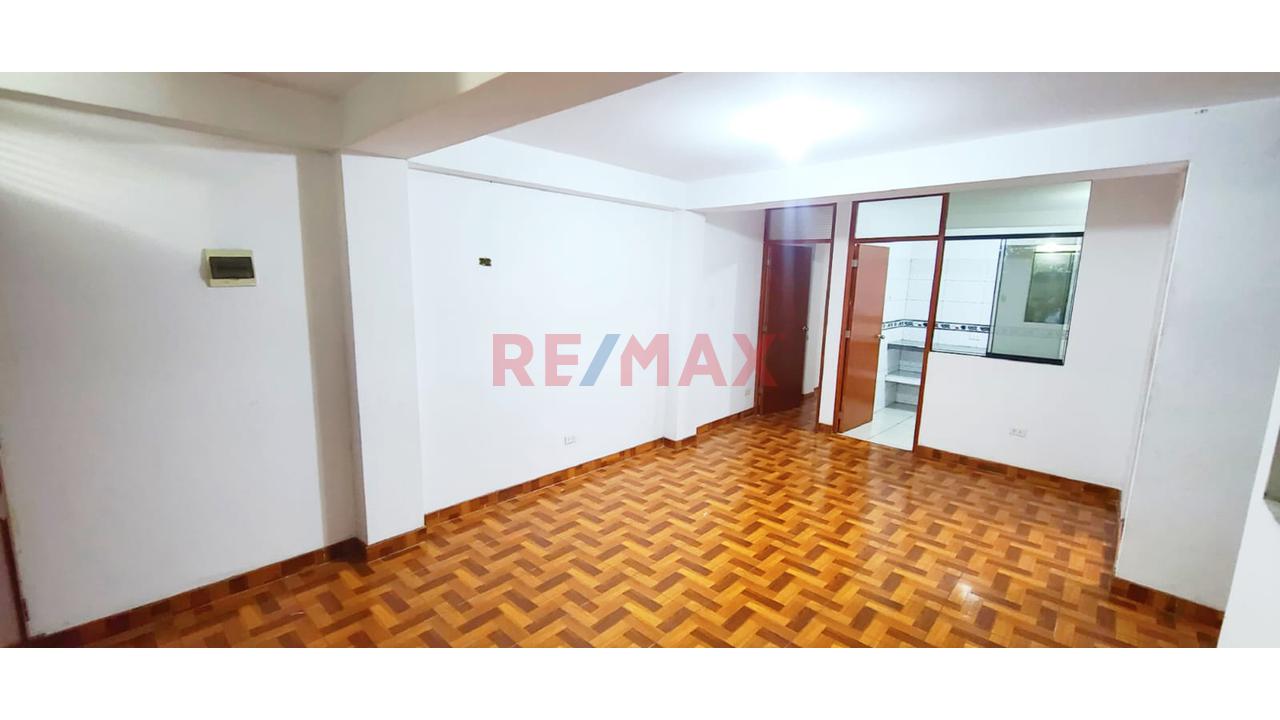 Alquiler De Departamento Zona Comercial En San Martín De Porres 60 M² — foto 3