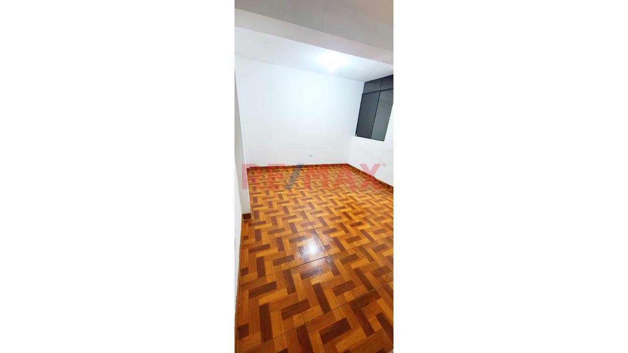 Alquiler De Departamento Zona Comercial En San Martín De Porres 60 M² — foto 11