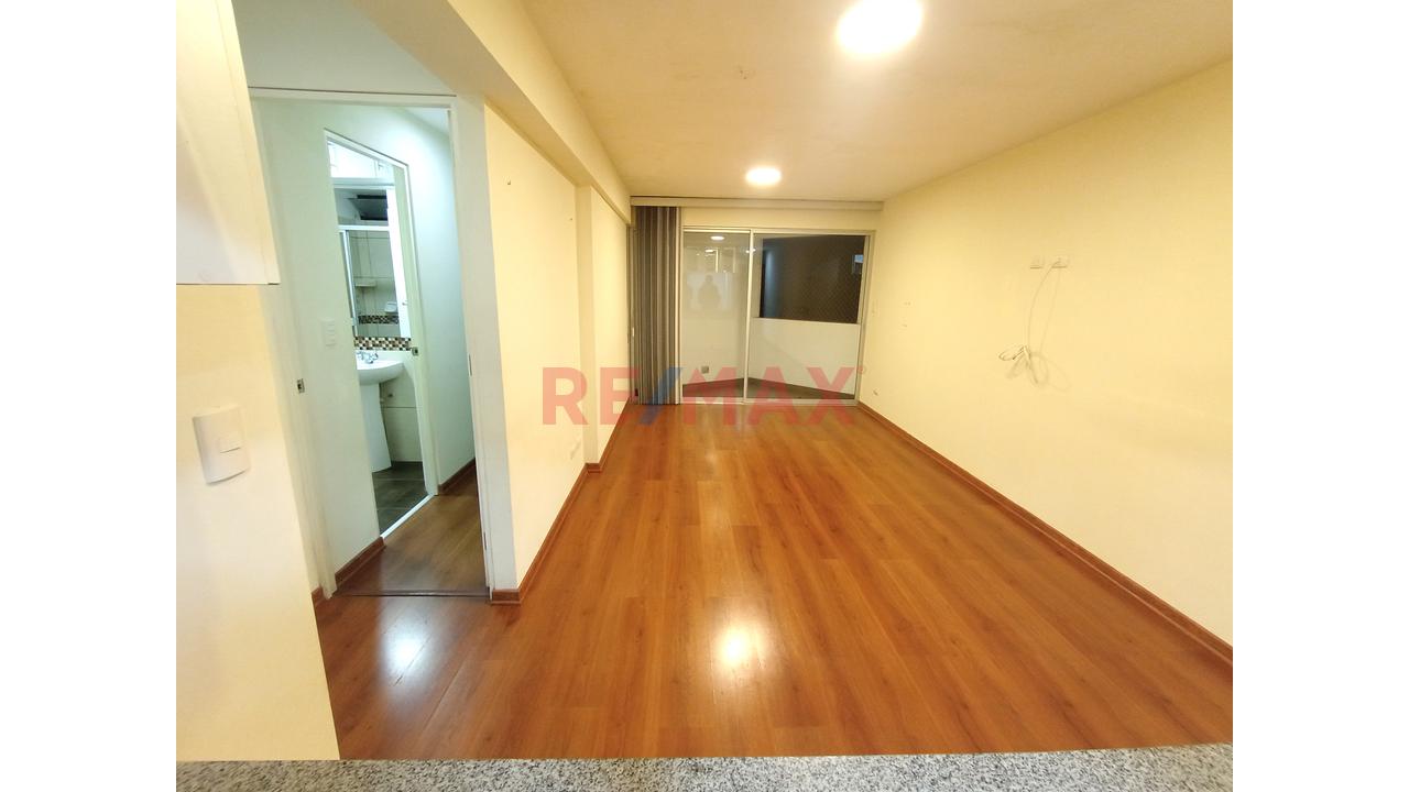 Venta Departamento Con Estacionamiento Dos Habitaciones — foto 4