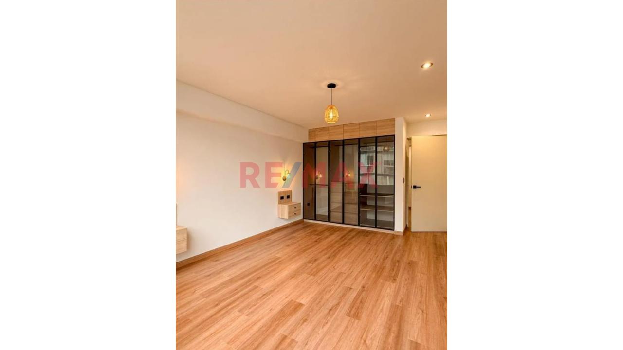 Exclusivo Departamento Remodelado De Estreno En Miraflores — foto 3