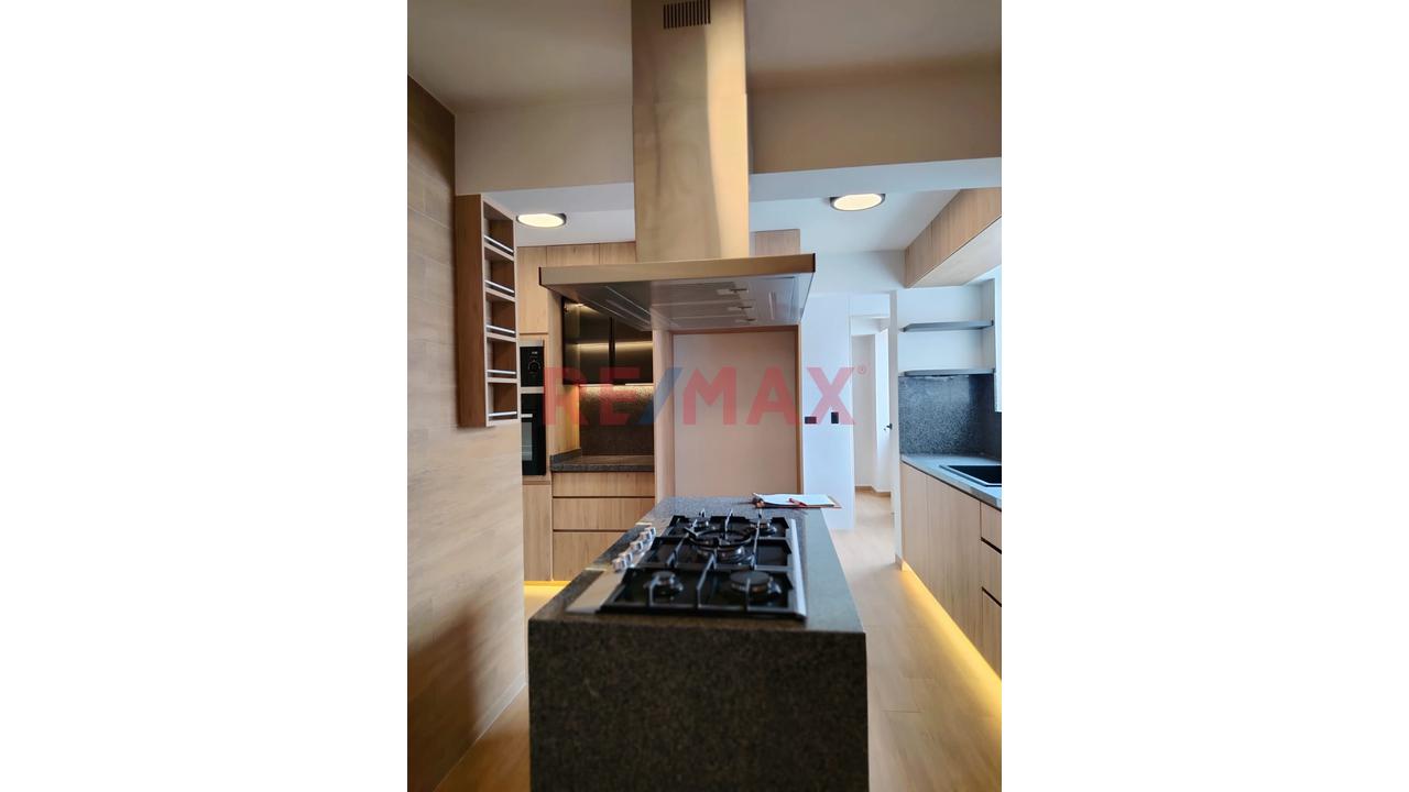 Exclusivo Departamento Remodelado De Estreno En Miraflores — foto 13
