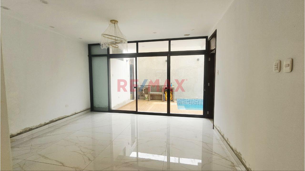 Casa en Alquiler de 2 dormitorios ubicado en Castilla Casa en Alquiler de 2 dormitorios ubicado en Castilla