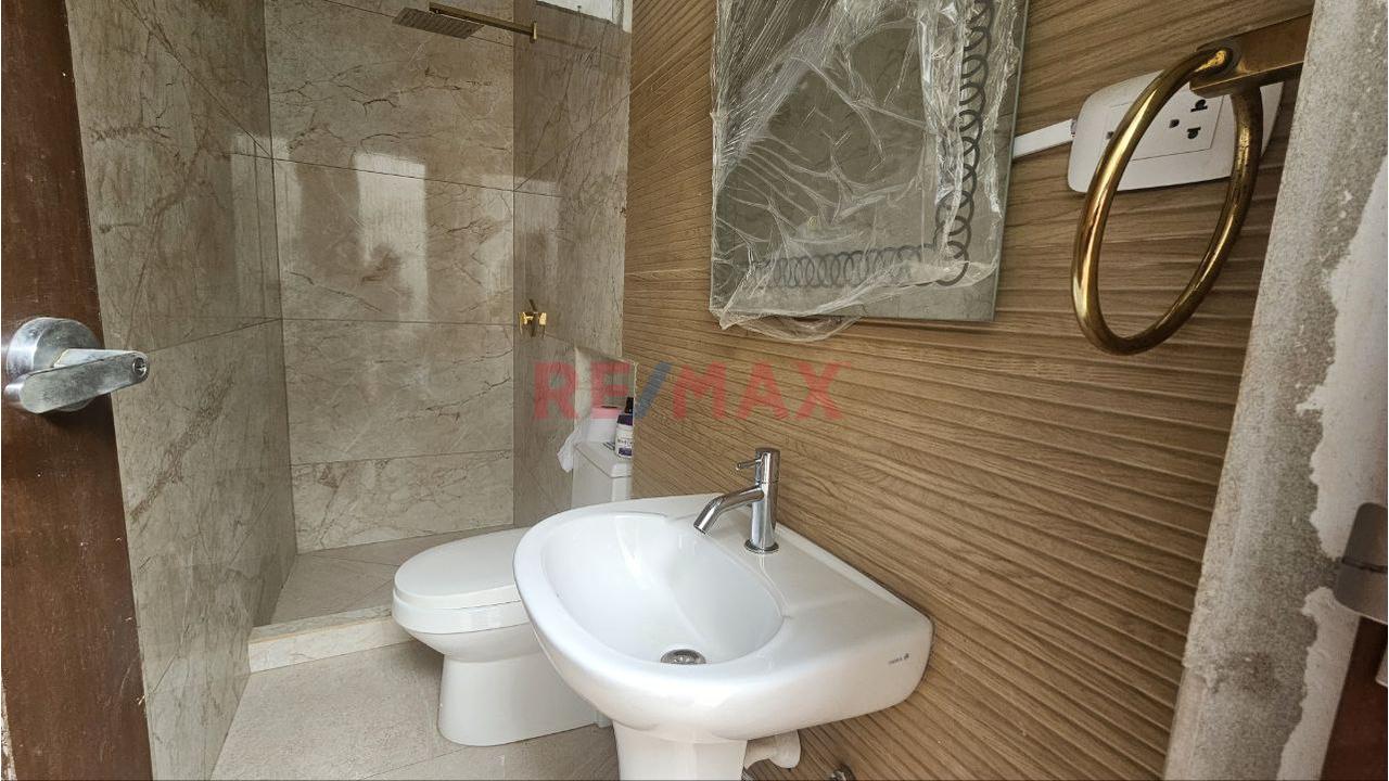 🏡 Alquiler De Exclusiva Casa De Estreno Con Piscina En Miraflores – Boulevard Park Plaza - 10