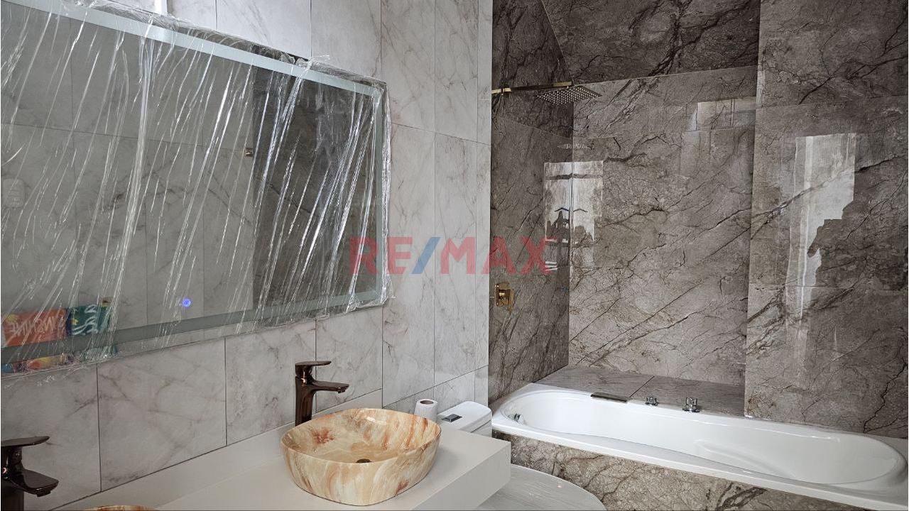 🏡 Alquiler De Exclusiva Casa De Estreno Con Piscina En Miraflores – Boulevard Park Plaza - 12