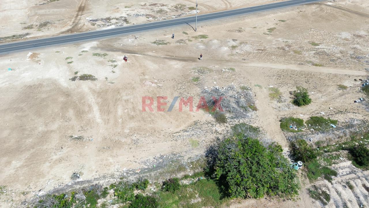 Terreno En Venta A Filo De Pista - Ciudad Eten - 4