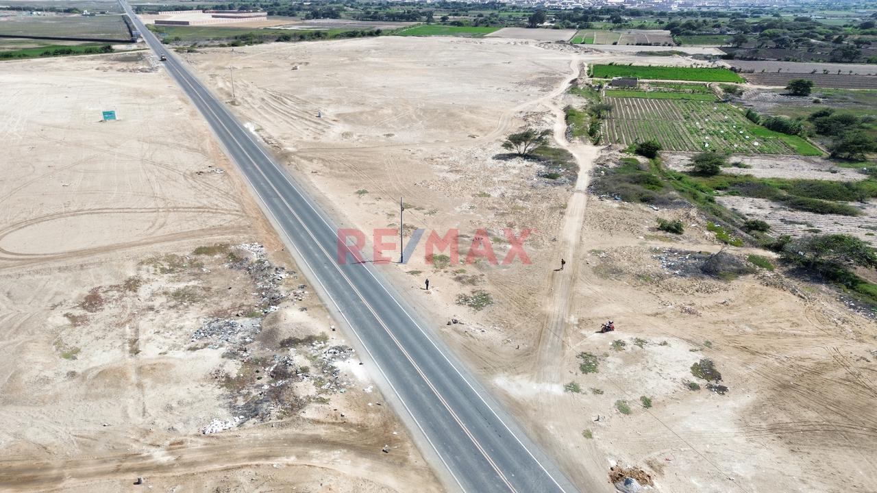 Terreno En Venta A Filo De Pista - Ciudad Eten - 9