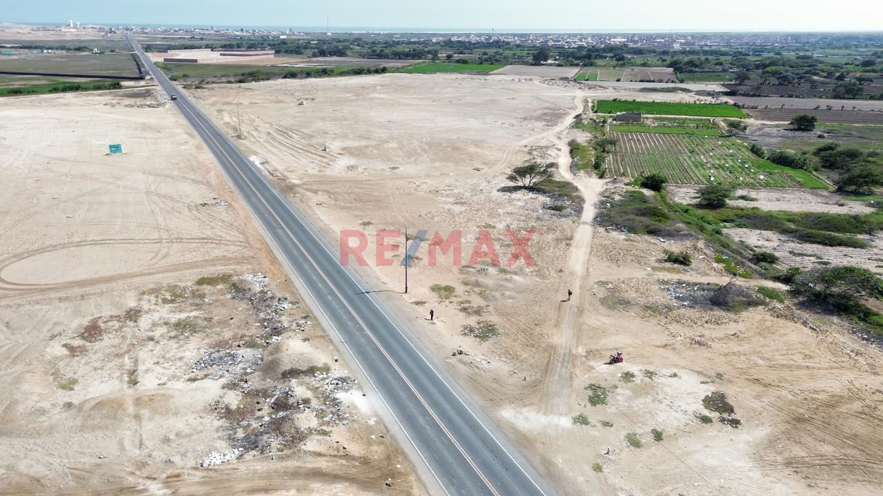 Terreno En Venta A Filo De Pista - Ciudad Eten - 7