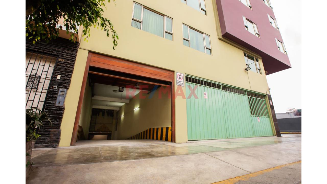 Se Vende Excelente Edificio De Muy Buena Construccion En El Corazon De Santa Beatriz - 7