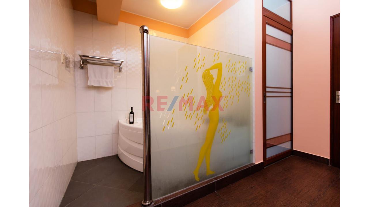 Se Vende Excelente Edificio De Muy Buena Construccion En El Corazon De Santa Beatriz - 14