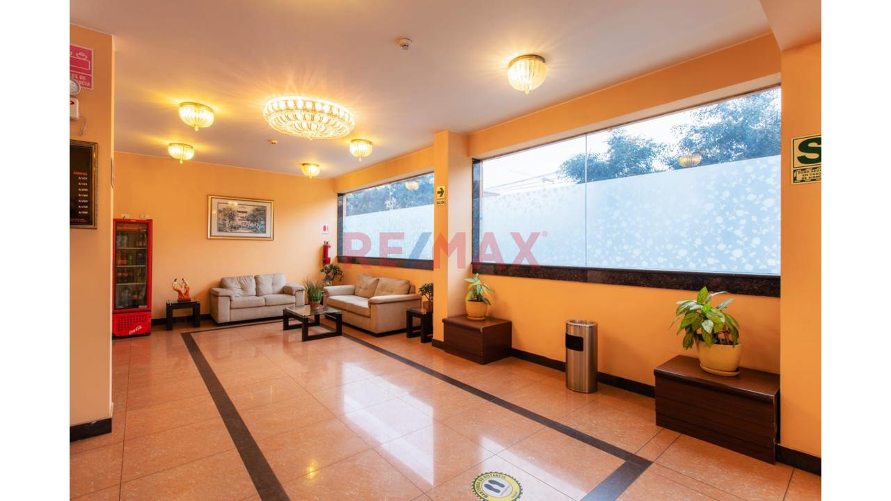 Se Vende Excelente Edificio De Muy Buena Construccion En El Corazon De Santa Beatriz - 5