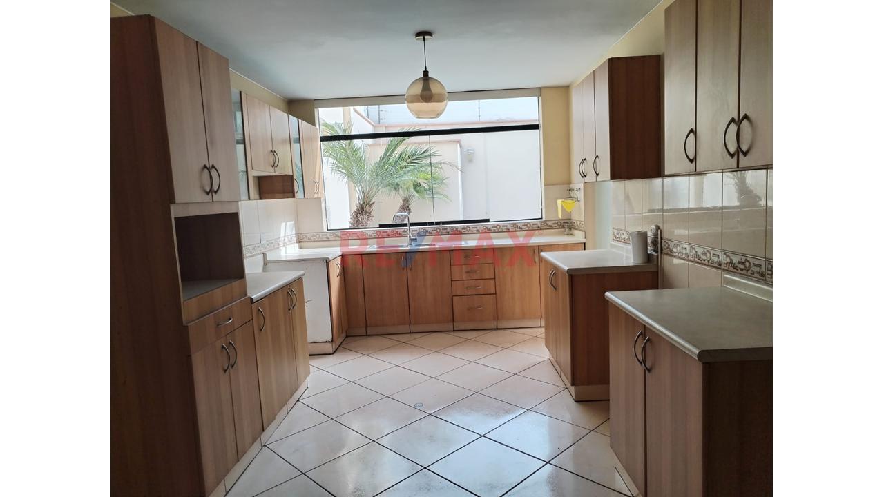 Exclusivo Local Comercial De Lujo En Zona Premium De Surco — foto 8