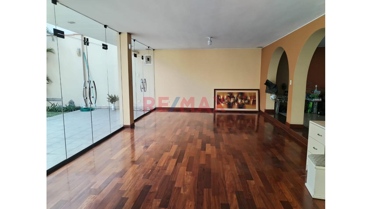 Exclusivo Local Comercial De Lujo En Zona Premium De Surco — foto 2