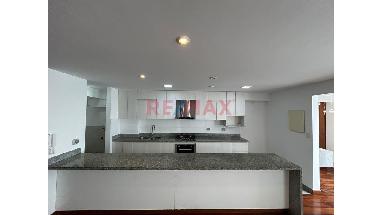 Dpto De 128M² En Calle Juan Fanning Cuadra 3 – Miraflores. Piso 2. 3 Dormt. 3.5 Baños. 2 Cocheras — foto 7