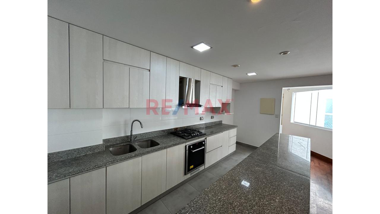 Dpto De 128M² En Calle Juan Fanning Cuadra 3 – Miraflores. Piso 2. 3 Dormt. 3.5 Baños. 2 Cocheras — foto 6