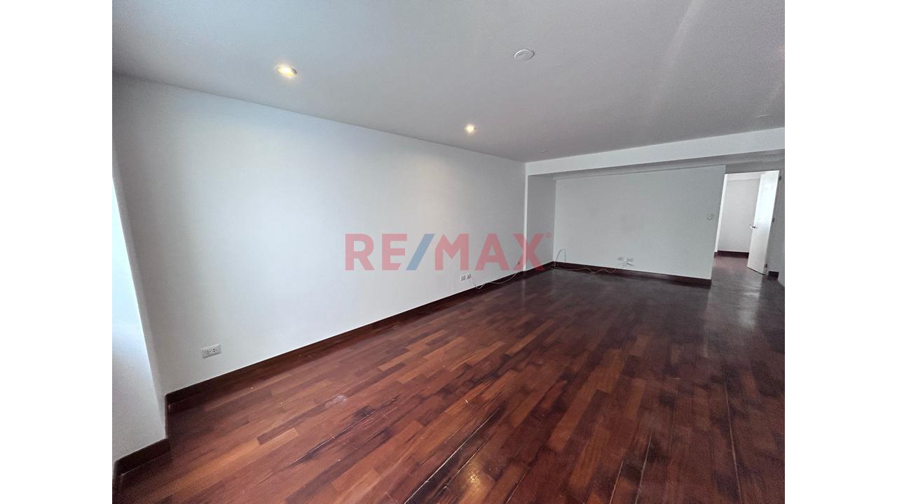 Dpto De 128M² En Calle Juan Fanning Cuadra 3 – Miraflores. Piso 2. 3 Dormt. 3.5 Baños. 2 Cocheras — foto 3