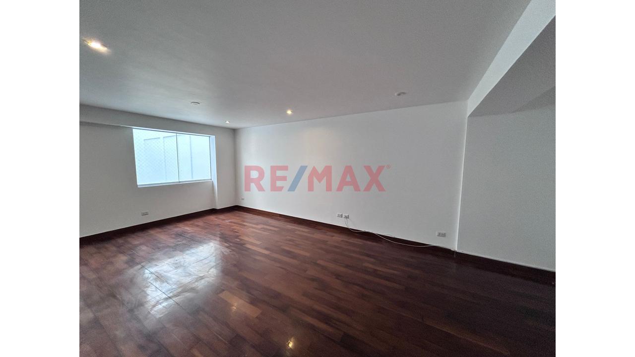 Dpto De 128M² En Calle Juan Fanning Cuadra 3 – Miraflores. Piso 2. 3 Dormt. 3.5 Baños. 2 Cocheras — foto 4