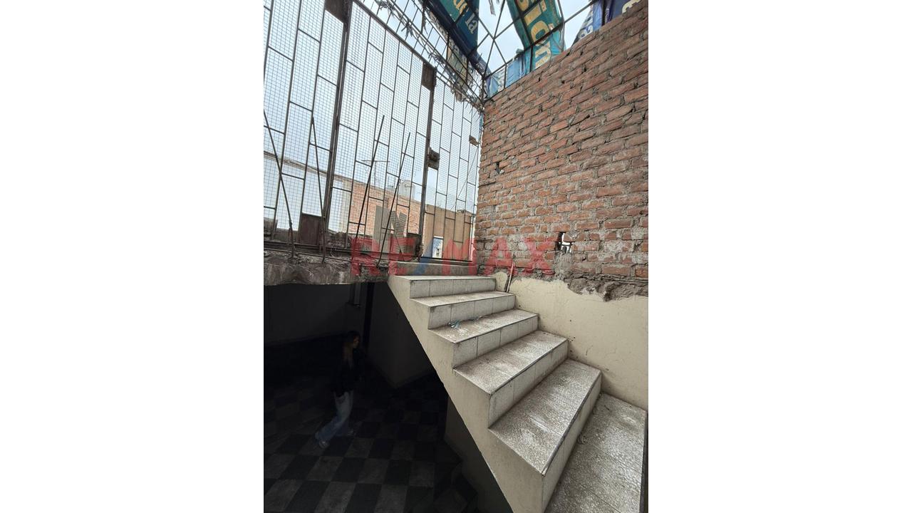 🏢✨ Local Comercial /🔁🔥 Doble Ingreso/Salida Av. Perú Y Av. Prol. Unión🔥📈 - 6