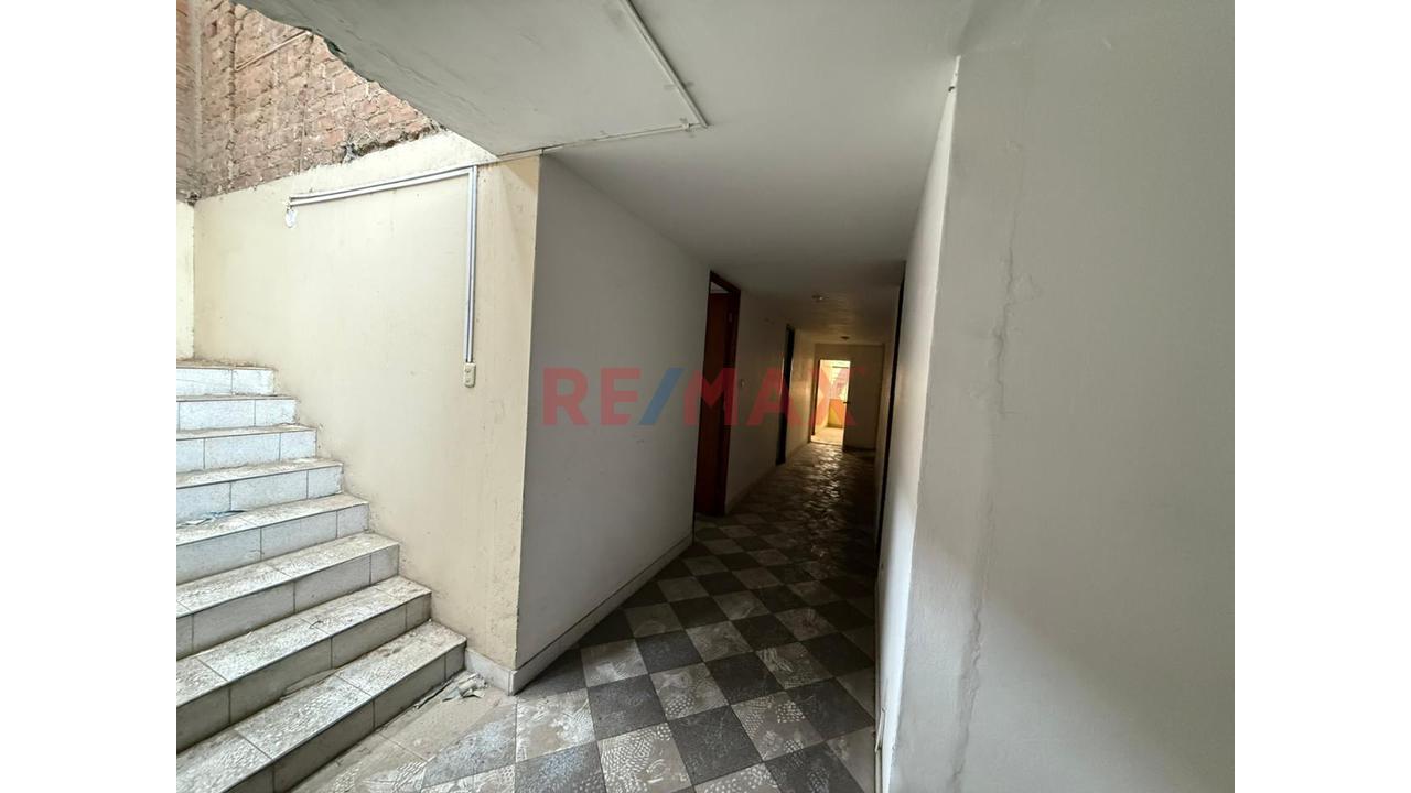 🏢✨ Local Comercial /🔁🔥 Doble Ingreso/Salida Av. Perú Y Av. Prol. Unión🔥📈 - 12