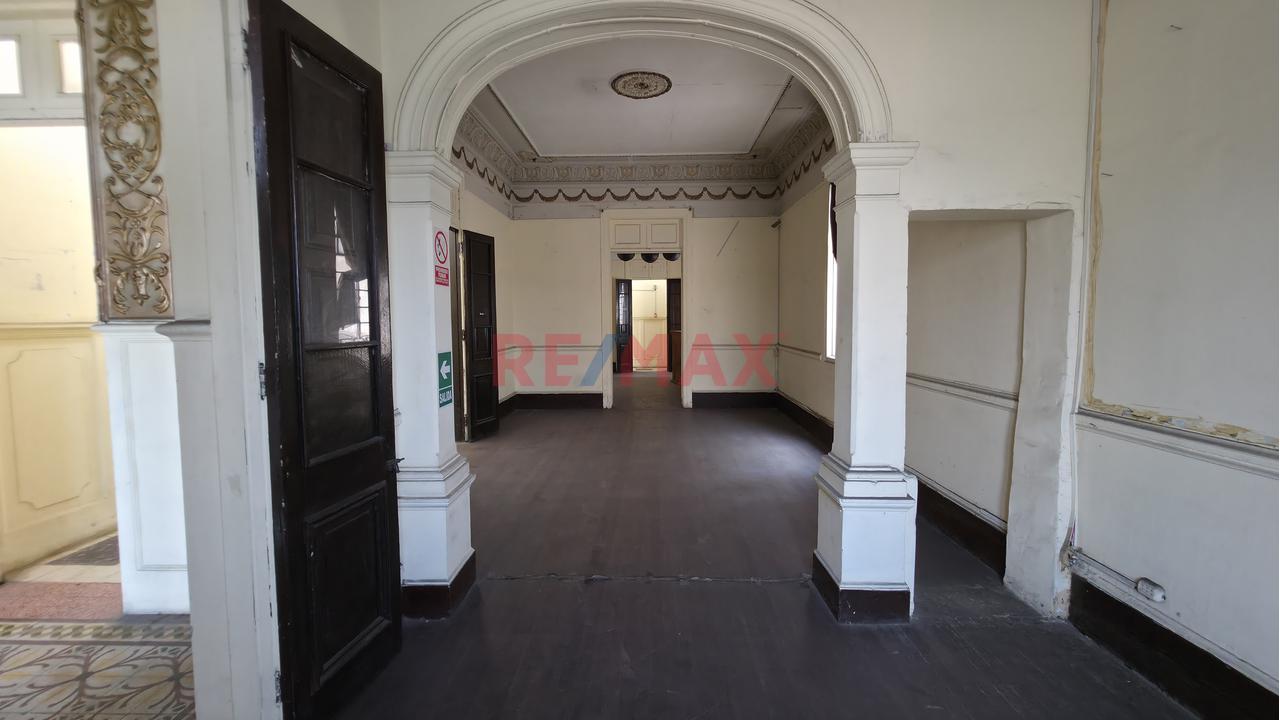 Casa A Valor De Terreno En Avenida Saenz Peña - Callao - 5