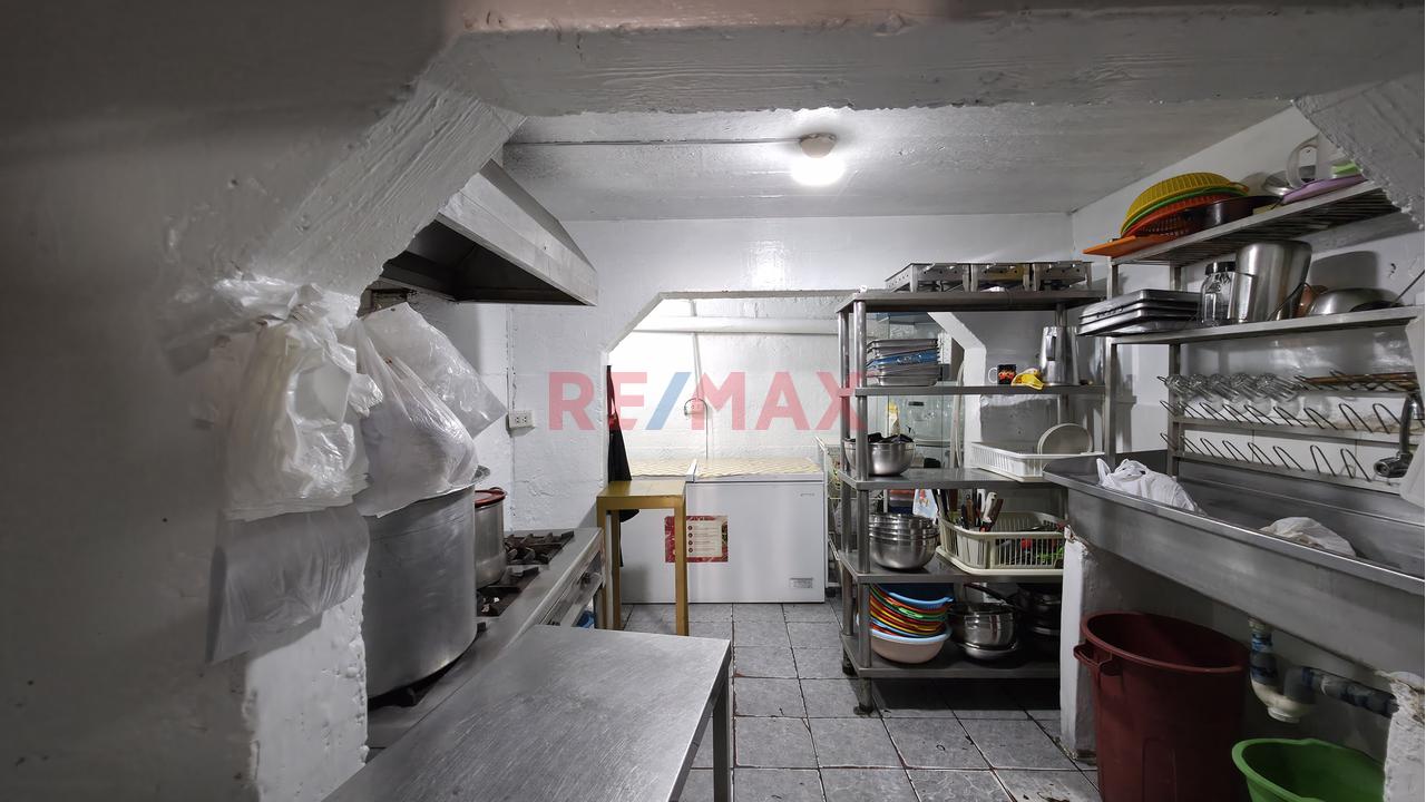 Casa A Valor De Terreno En Avenida Saenz Peña - Callao - 12