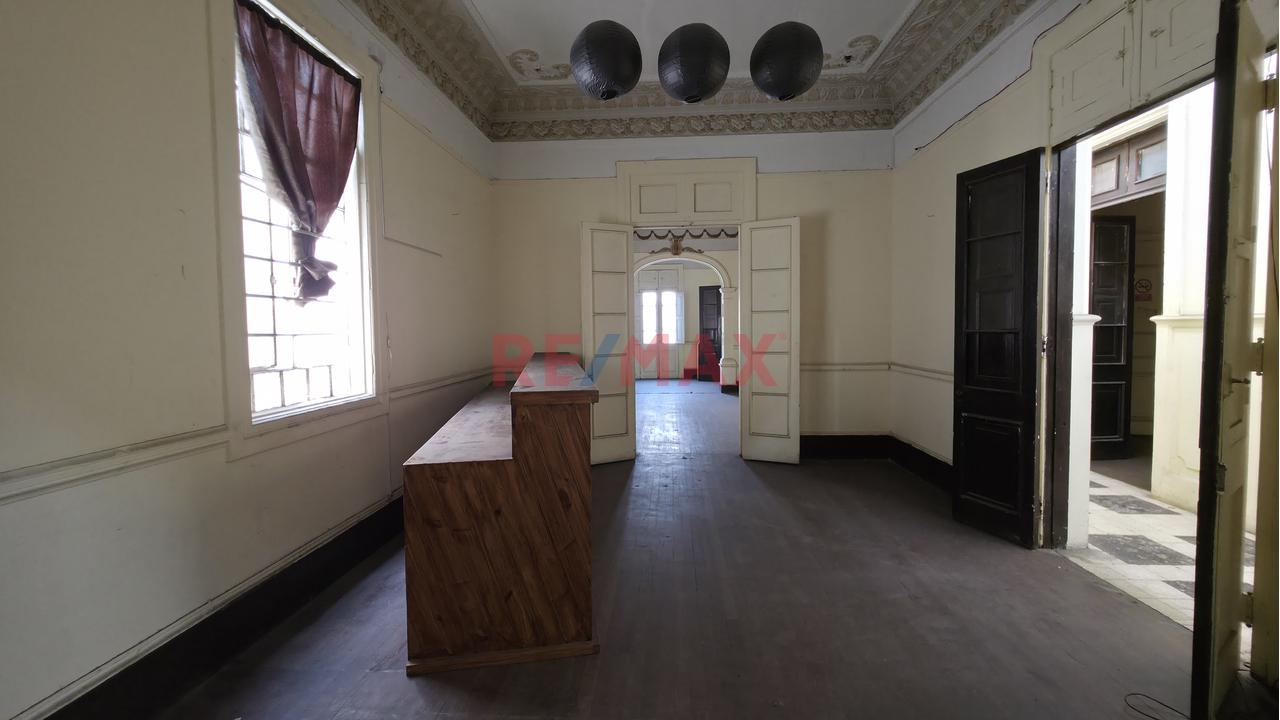 Casa A Valor De Terreno En Avenida Saenz Peña - Callao - 7