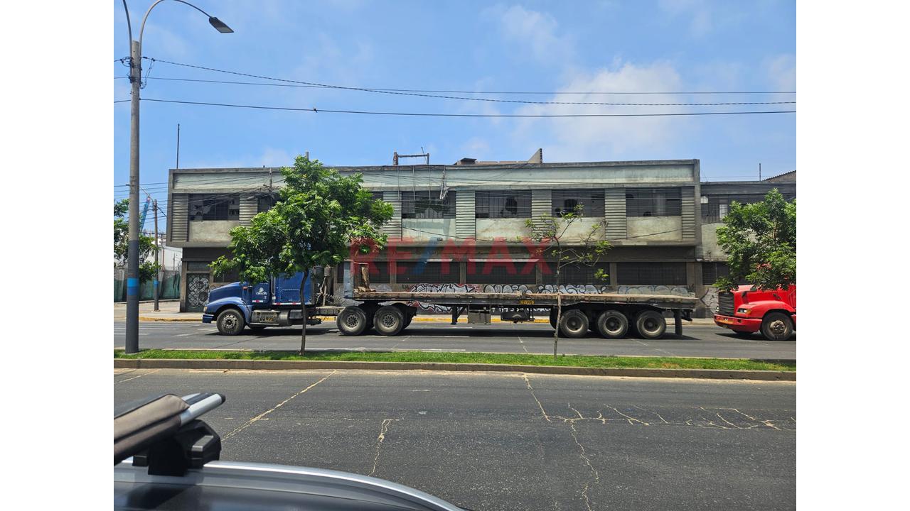 Terreno Comercial En Av. Argentina Cuadra 4 Callao Alto Potencial De Desarrollo — foto 2