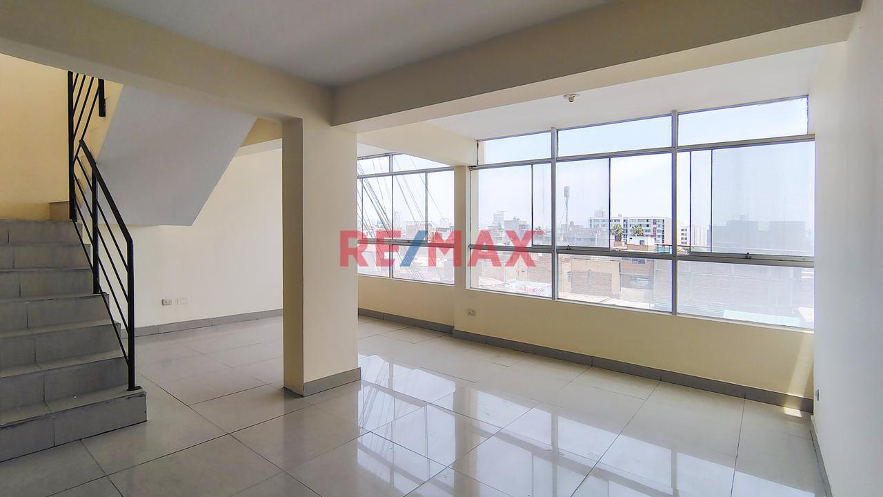 ¡Amplio Dúplex En 5To. Piso En Excelente Zona De San Miguel!