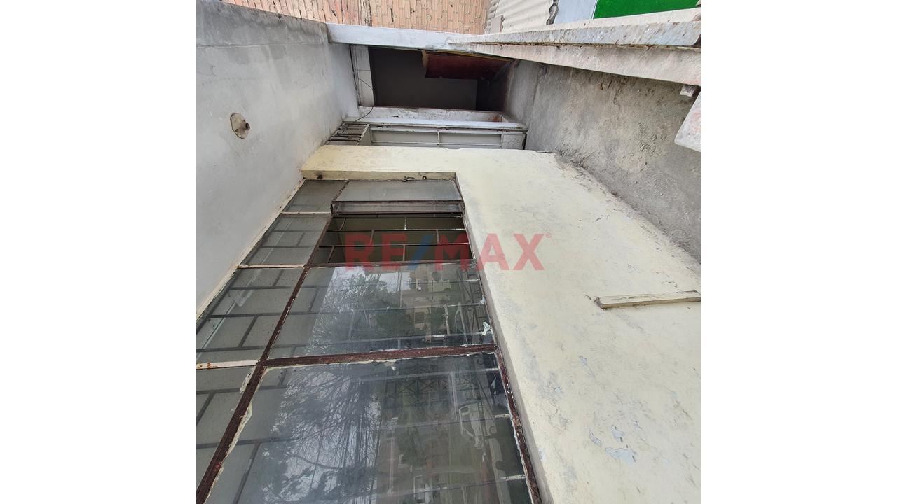 En Venta Casa Como Terreno En Bellavista. Callao - 3